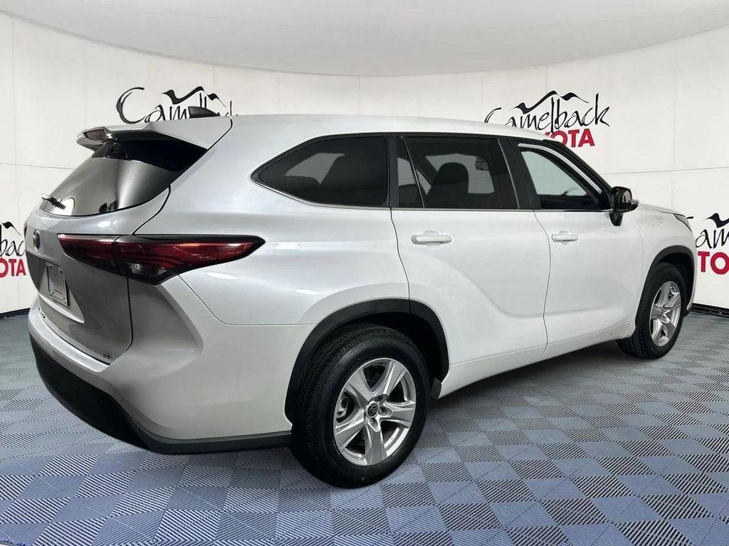 used 2023 Toyota Highlander car, priced at $31,488