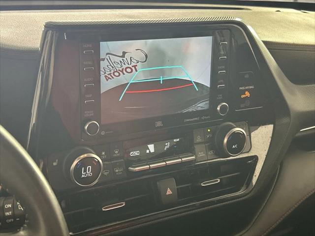 used 2022 Toyota Highlander car, priced at $38,281