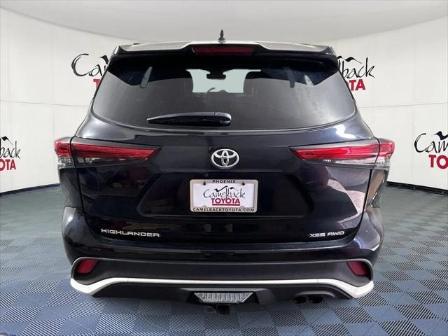 used 2022 Toyota Highlander car, priced at $38,281