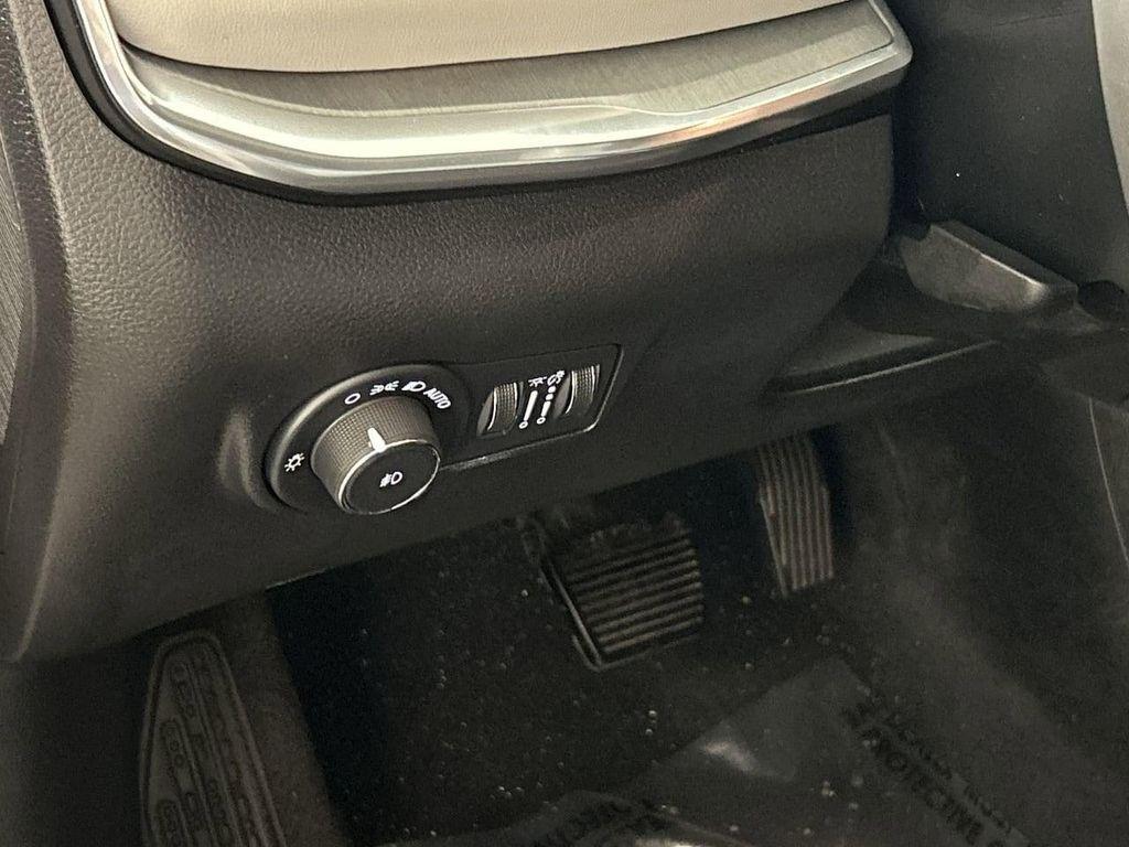 used 2024 Jeep Compass car, priced at $26,153