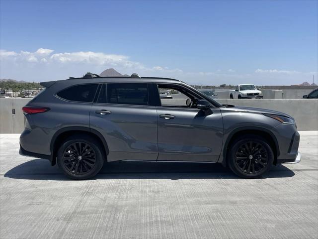 used 2023 Toyota Highlander car, priced at $41,718