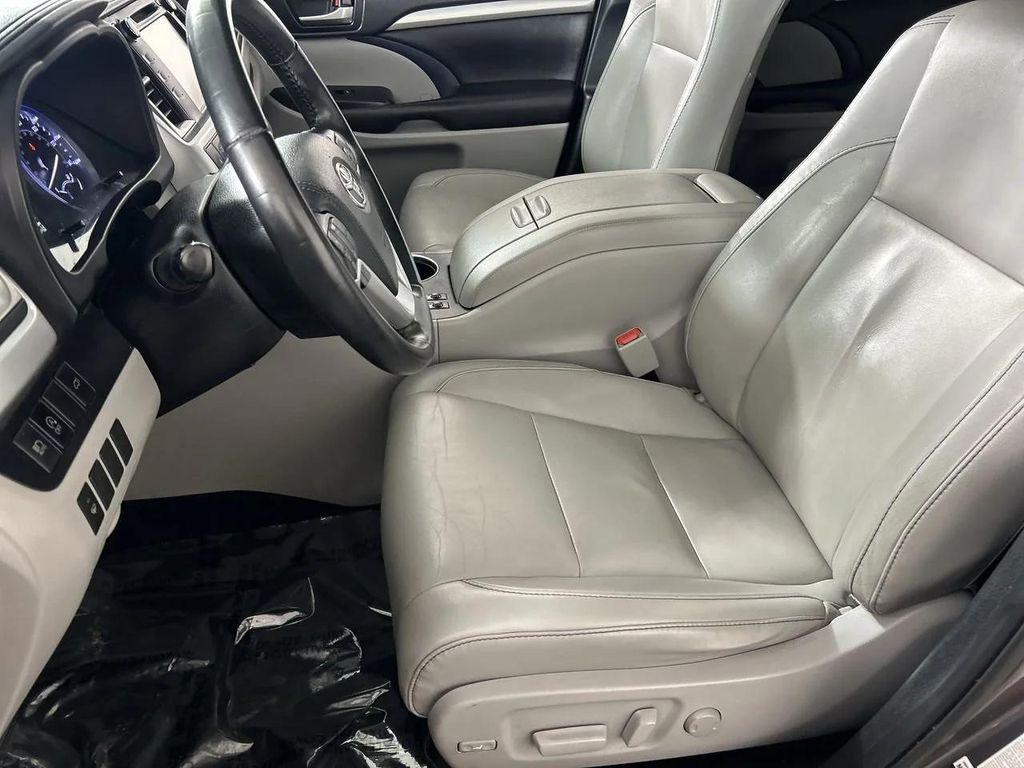 used 2019 Toyota Highlander car, priced at $24,488