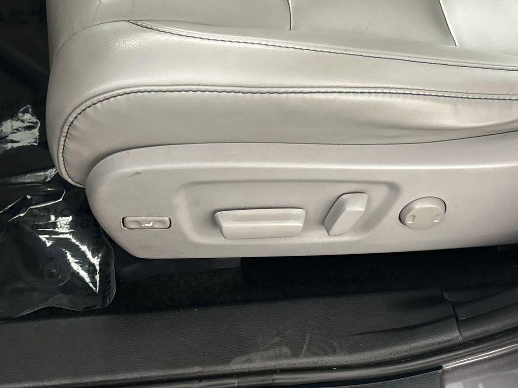 used 2019 Toyota Highlander car, priced at $24,488