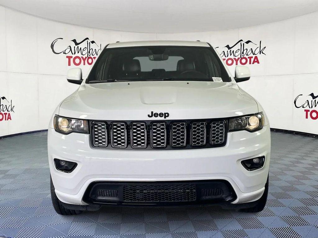 used 2022 Jeep Grand Cherokee car, priced at $28,533