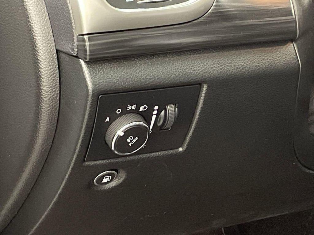 used 2022 Jeep Grand Cherokee car, priced at $28,533