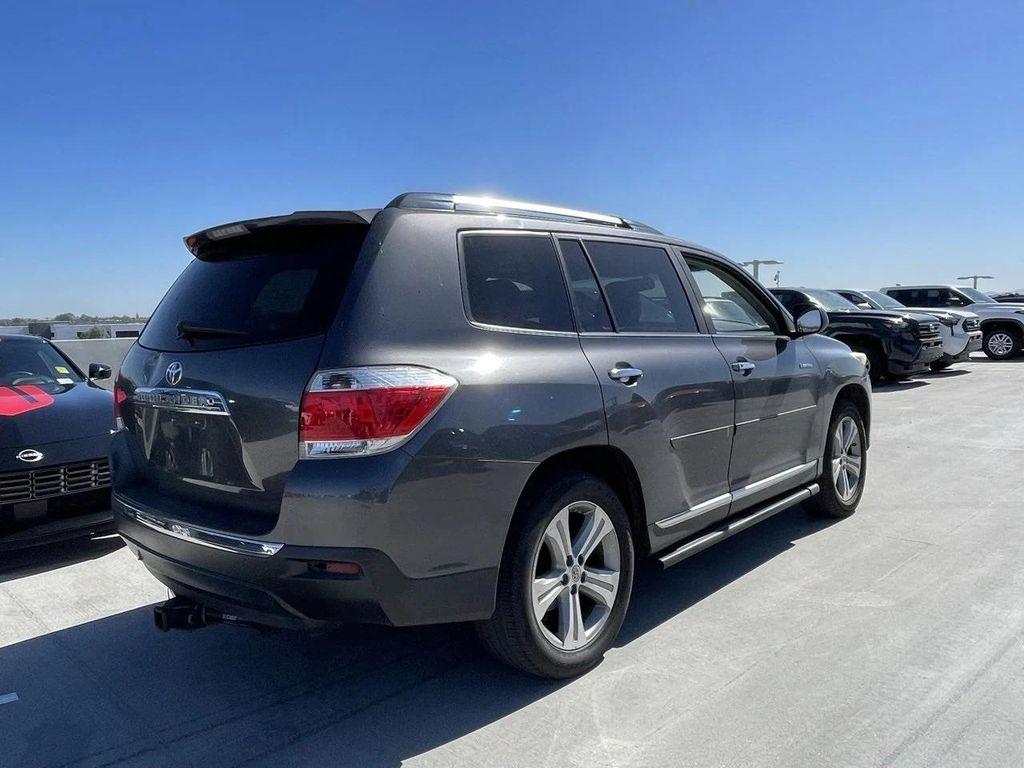 used 2013 Toyota Highlander car, priced at $10,288