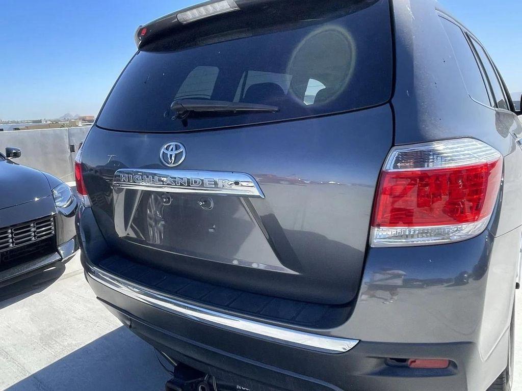 used 2013 Toyota Highlander car, priced at $10,288