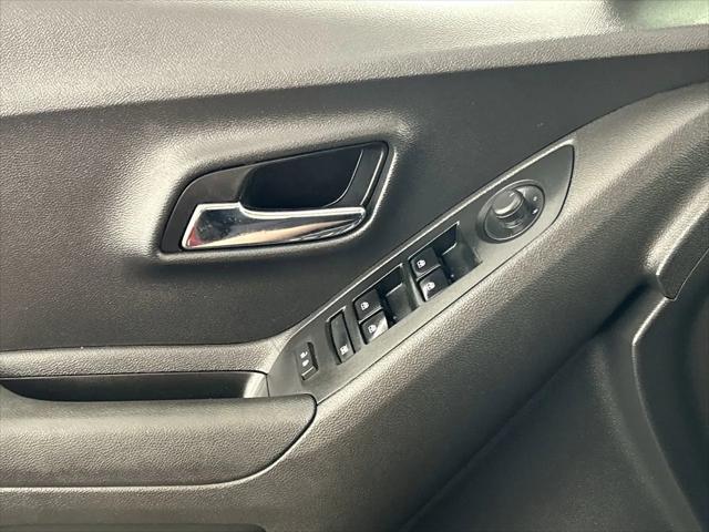 used 2020 Chevrolet Trax car, priced at $12,994