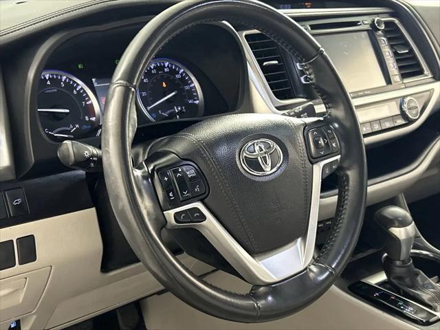 used 2019 Toyota Highlander car, priced at $27,146