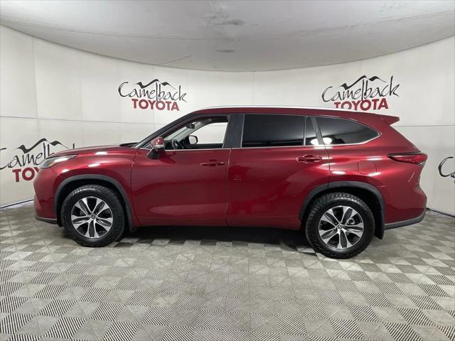 used 2023 Toyota Highlander car, priced at $37,534