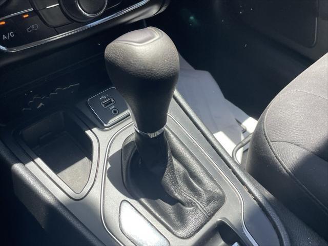 used 2019 Jeep Cherokee car, priced at $17,441
