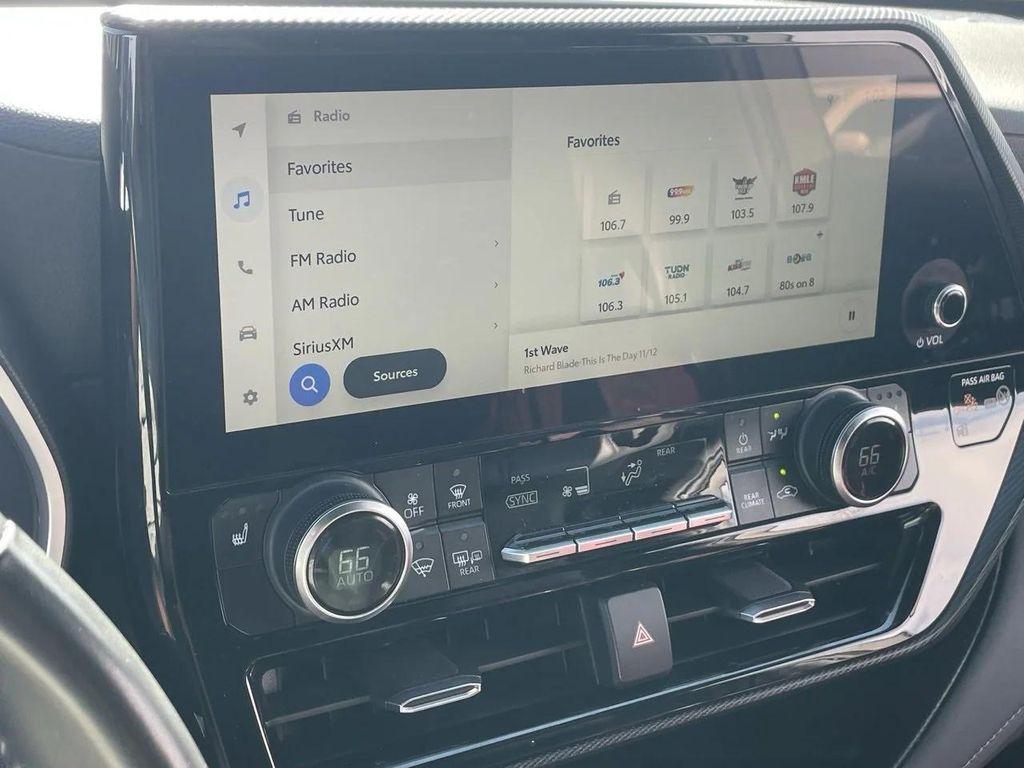 used 2023 Toyota Highlander car, priced at $37,906