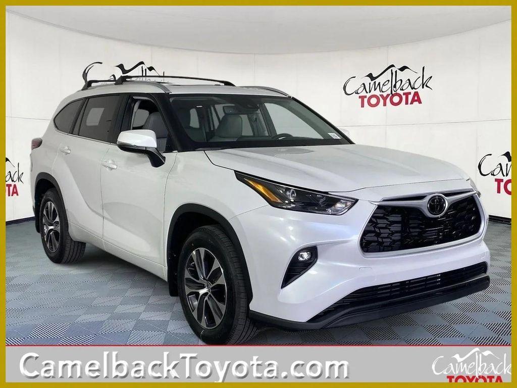 new 2025 Toyota Highlander car, priced at $46,403