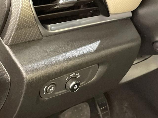 used 2023 Chevrolet Traverse car, priced at $38,888