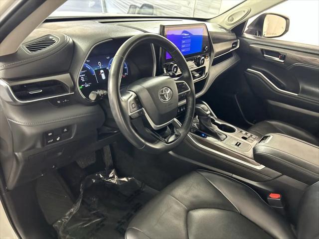 used 2023 Toyota Highlander Hybrid car, priced at $46,888