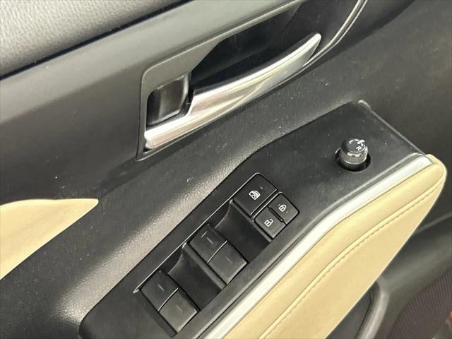 used 2023 Toyota Highlander car, priced at $38,270