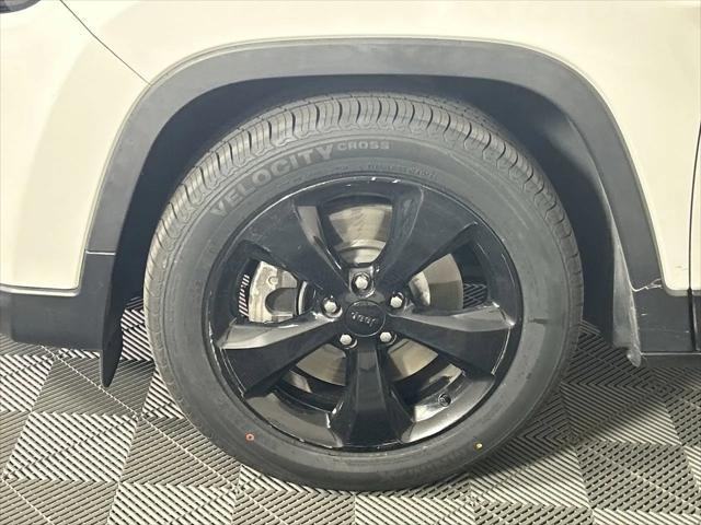 used 2020 Jeep Cherokee car, priced at $16,488