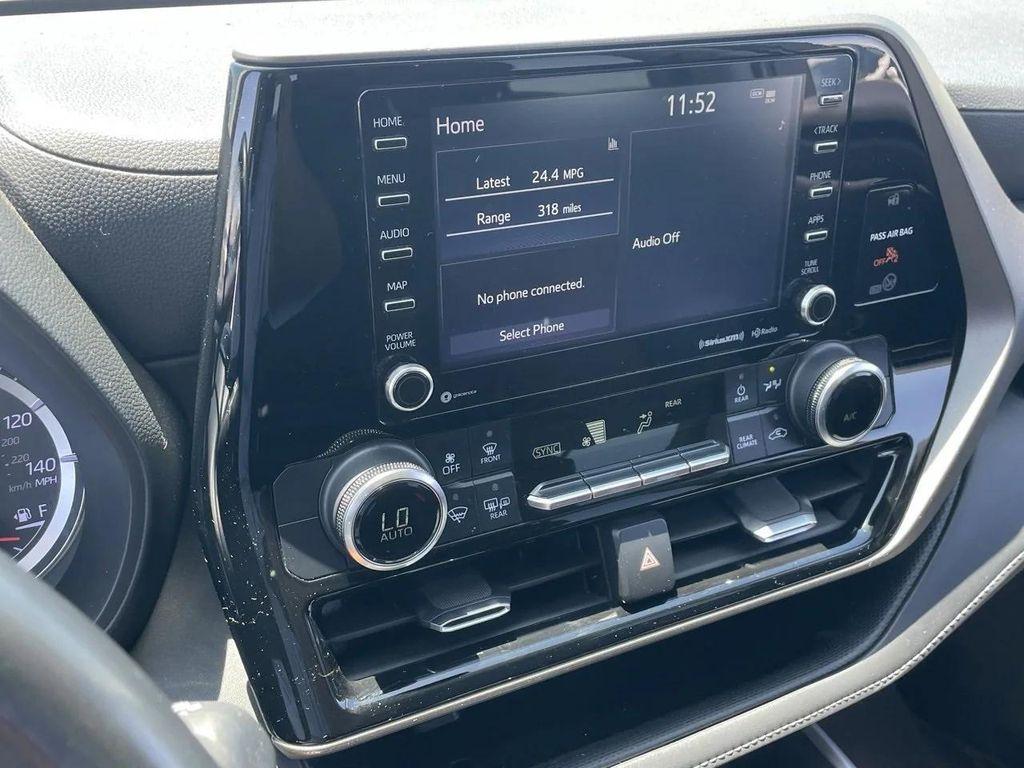 used 2020 Toyota Highlander car, priced at $26,769