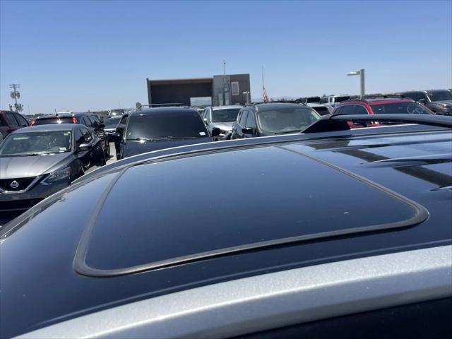 used 2023 Toyota Highlander car, priced at $38,481