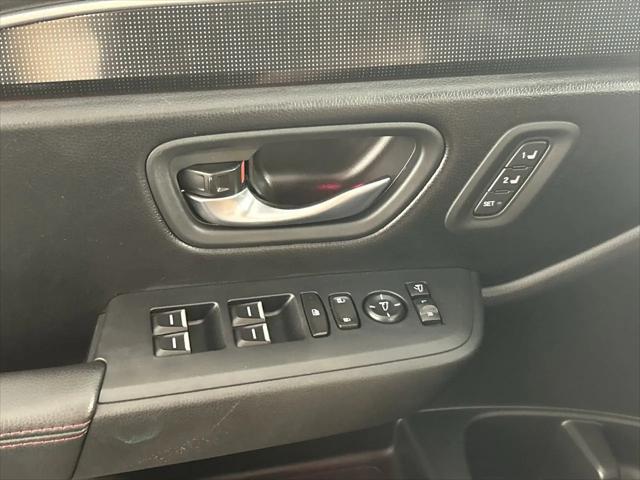 used 2025 Honda Pilot car, priced at $48,997