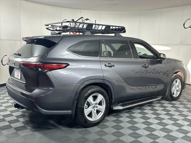 used 2021 Toyota Highlander car, priced at $25,888