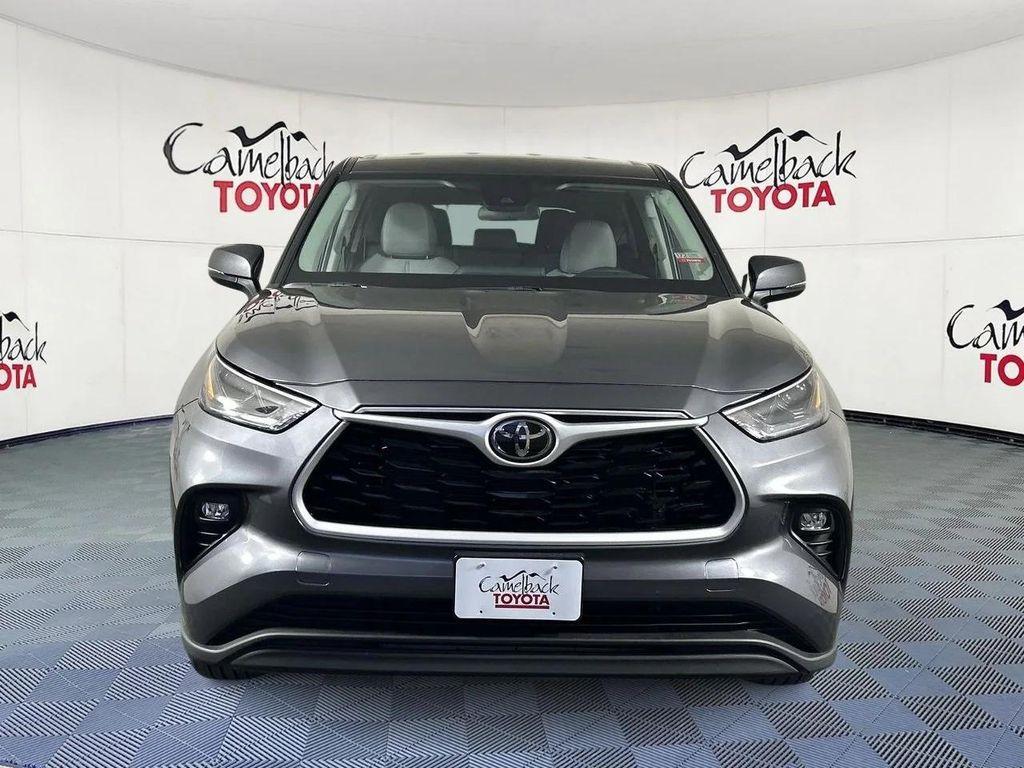 used 2023 Toyota Highlander car, priced at $35,436