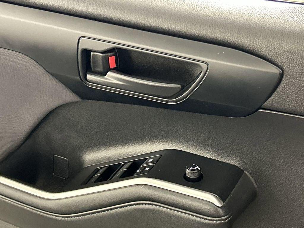 used 2021 Toyota Highlander car, priced at $24,888