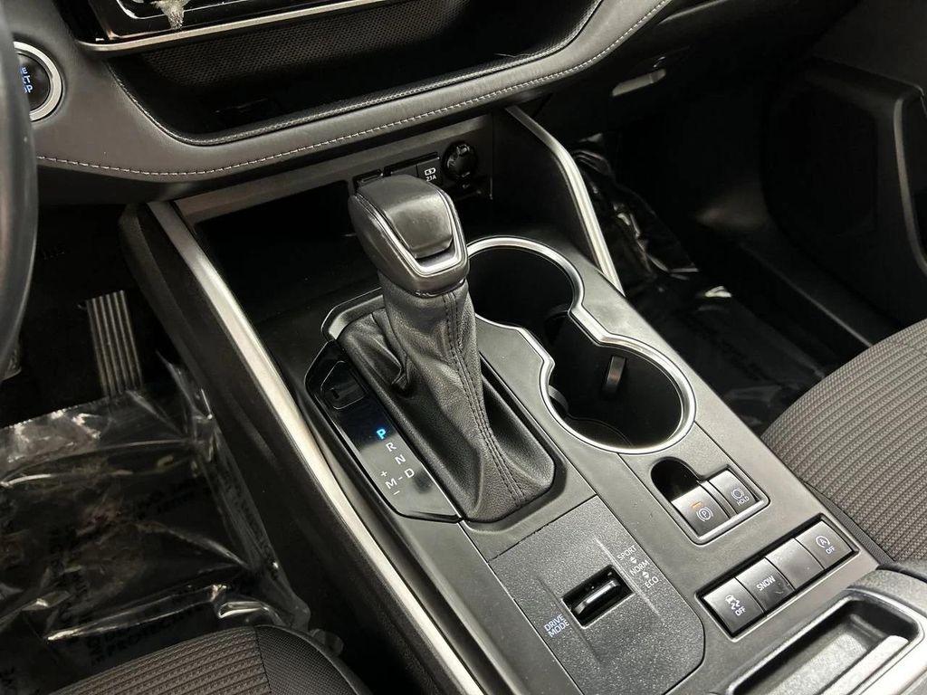 used 2021 Toyota Highlander car, priced at $24,888