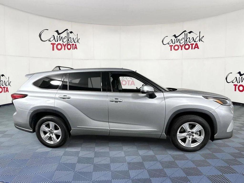 used 2021 Toyota Highlander car, priced at $24,888