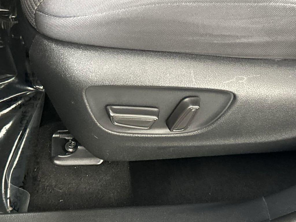 used 2021 Toyota Highlander car, priced at $24,888