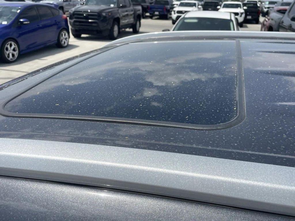 used 2023 Toyota Highlander car, priced at $33,888