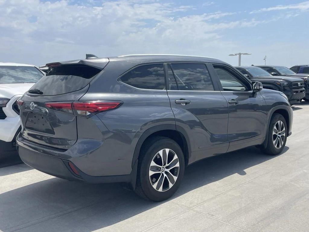 used 2023 Toyota Highlander car, priced at $33,888