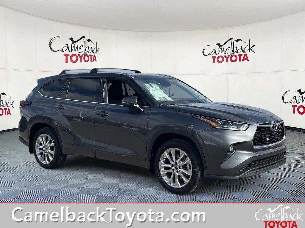 new 2025 Toyota Highlander car, priced at $51,053