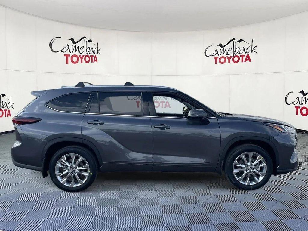 new 2025 Toyota Highlander car, priced at $51,053