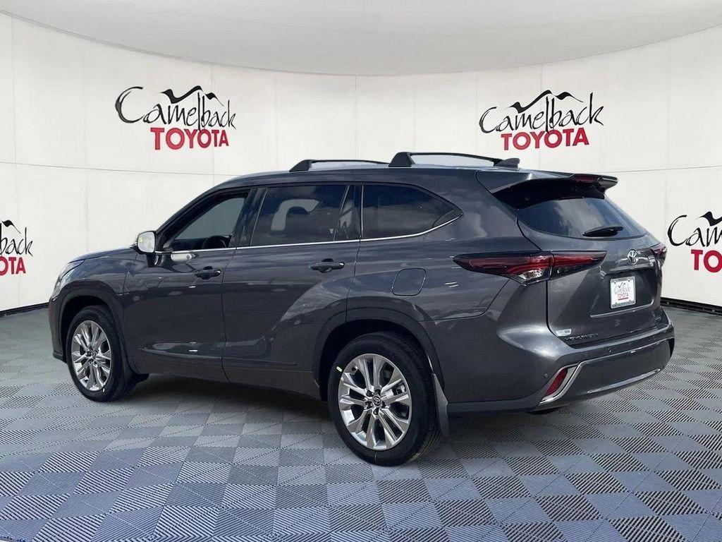 new 2025 Toyota Highlander car, priced at $51,053