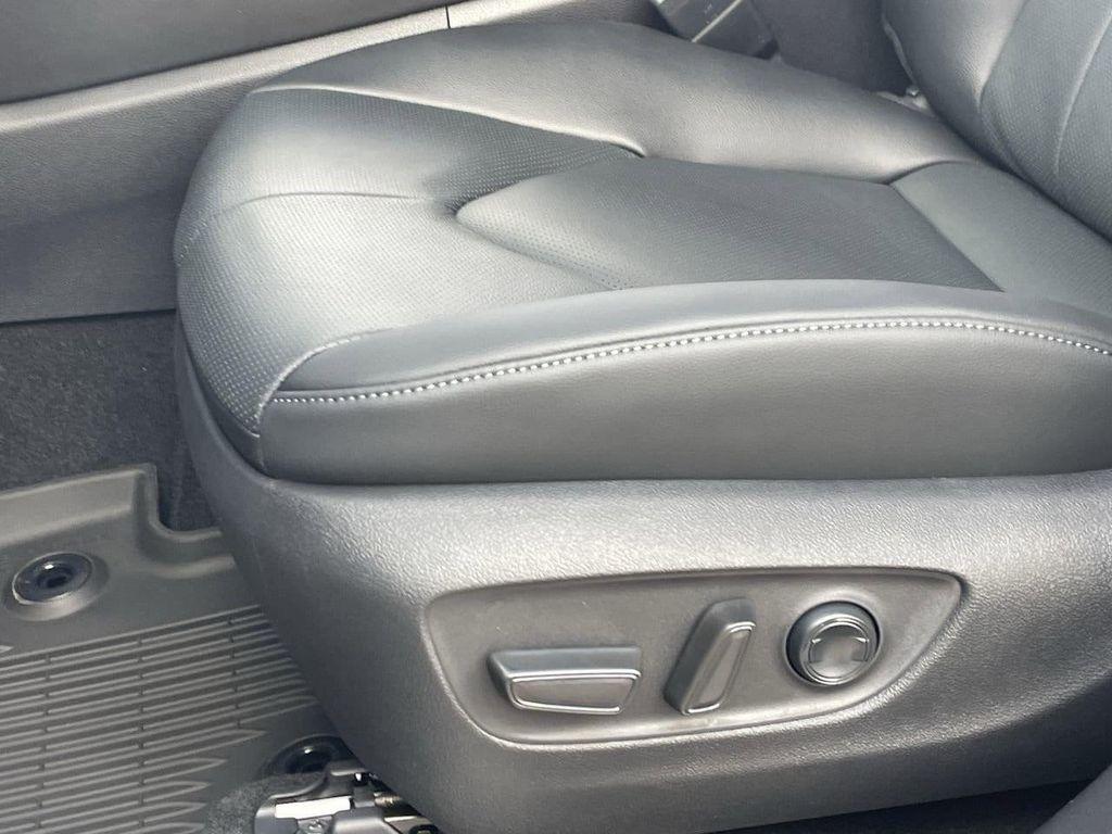 new 2025 Toyota Highlander car, priced at $51,053