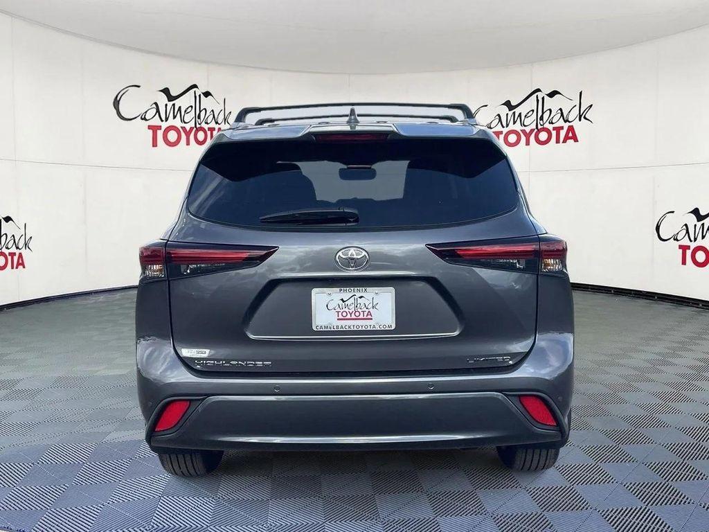 new 2025 Toyota Highlander car, priced at $51,053