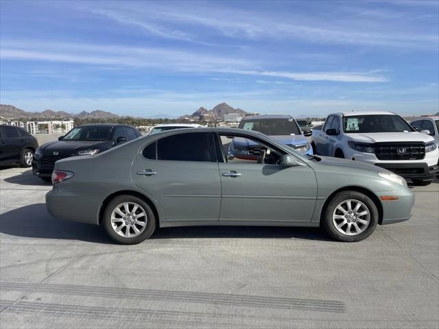 used 2002 Lexus ES 300 car, priced at $6,500