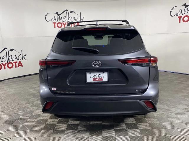 new 2025 Toyota Highlander car, priced at $46,118