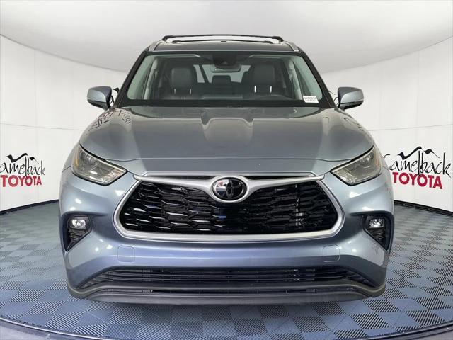 used 2022 Toyota Highlander car, priced at $38,888