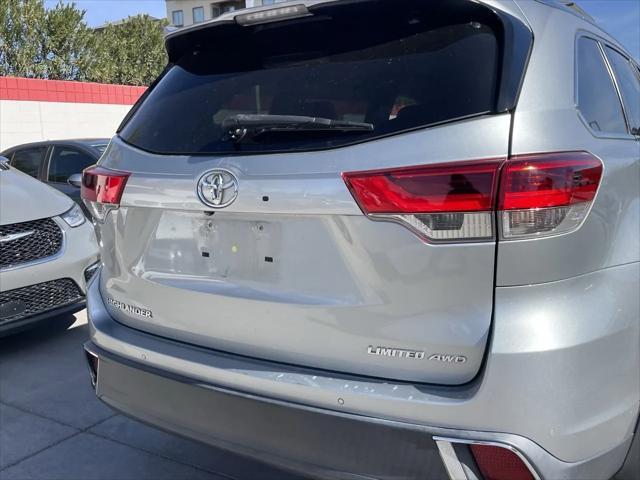 used 2018 Toyota Highlander car, priced at $29,588