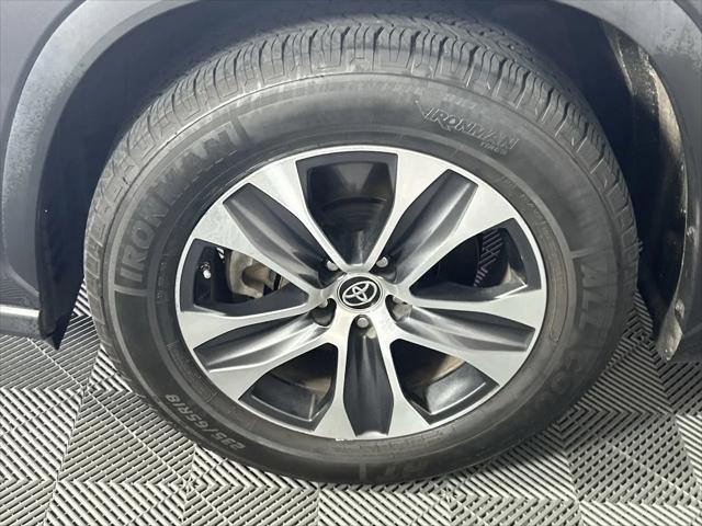 used 2023 Toyota Highlander car, priced at $35,888
