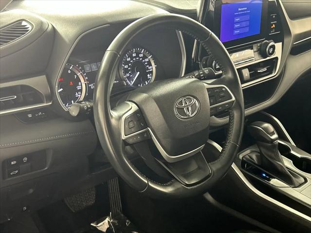used 2023 Toyota Highlander car, priced at $35,888