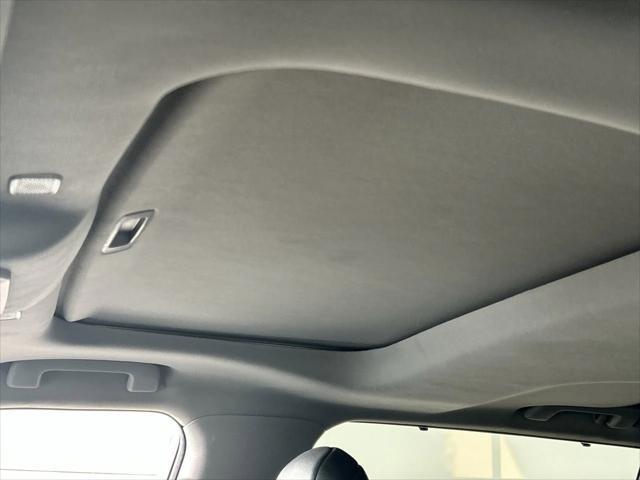 used 2023 Toyota Highlander car, priced at $35,888