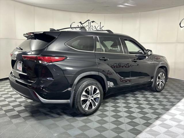 used 2021 Toyota Highlander car, priced at $28,488