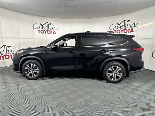 used 2021 Toyota Highlander car, priced at $28,488