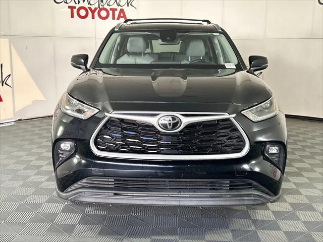 used 2021 Toyota Highlander car, priced at $28,488