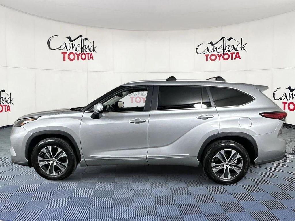 used 2023 Toyota Highlander car, priced at $36,888
