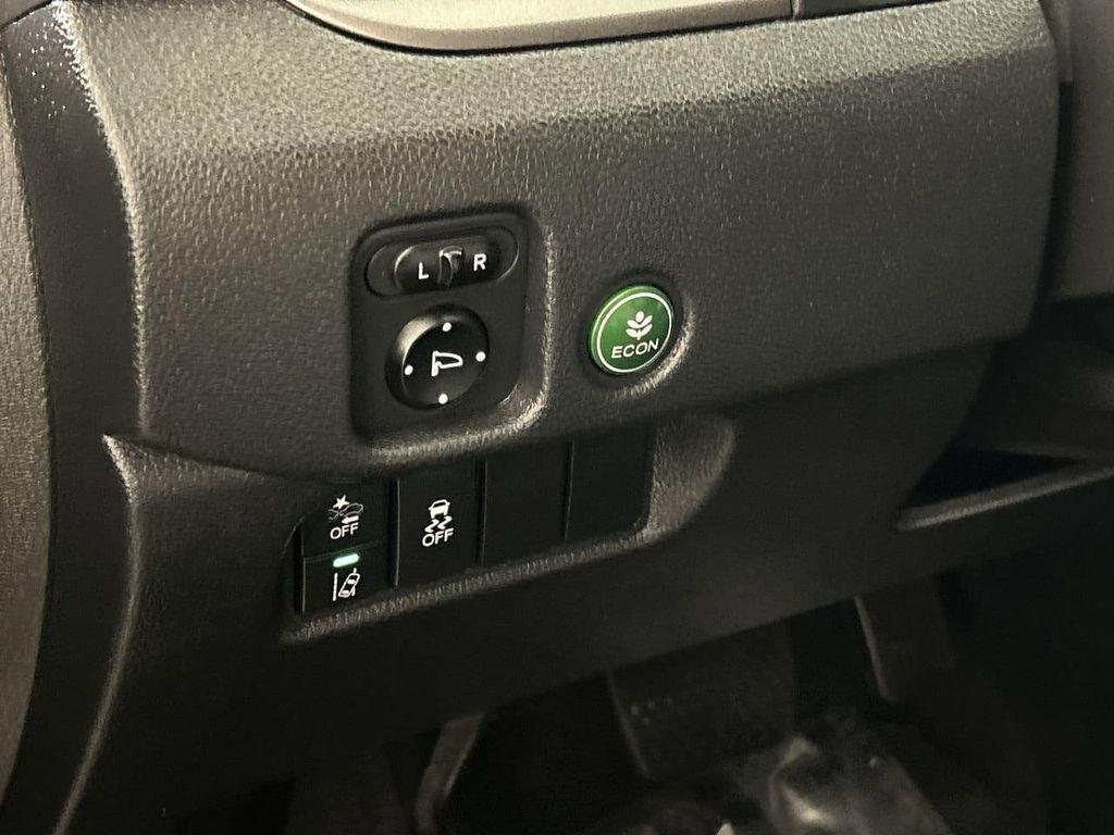 used 2021 Honda Pilot car, priced at $27,286