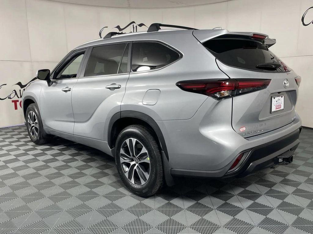 new 2025 Toyota Highlander car, priced at $48,867